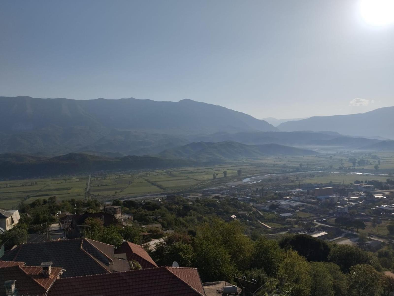 Rondo Guesthouse Gjirokaster Exterior photo